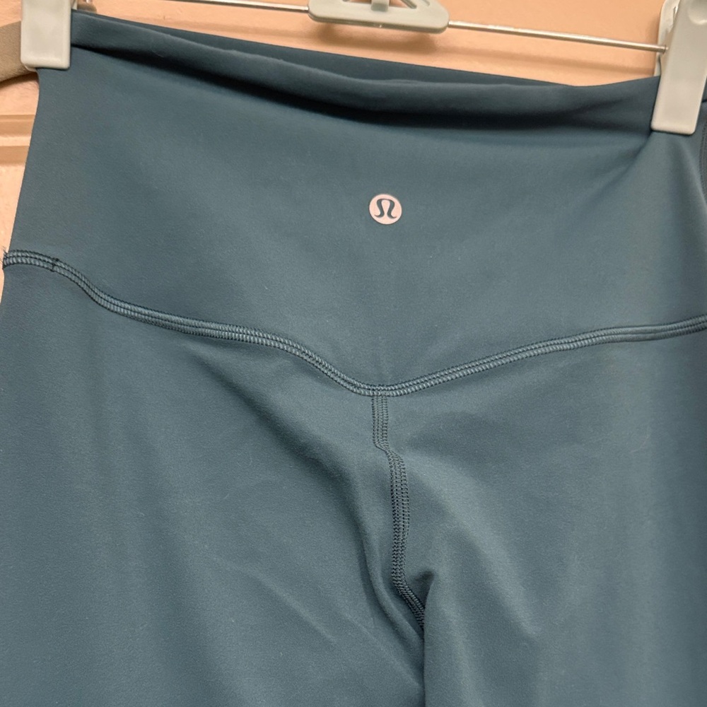 Lululemon Athletica Teal Leggings and Top Set - Picture 4 of 4